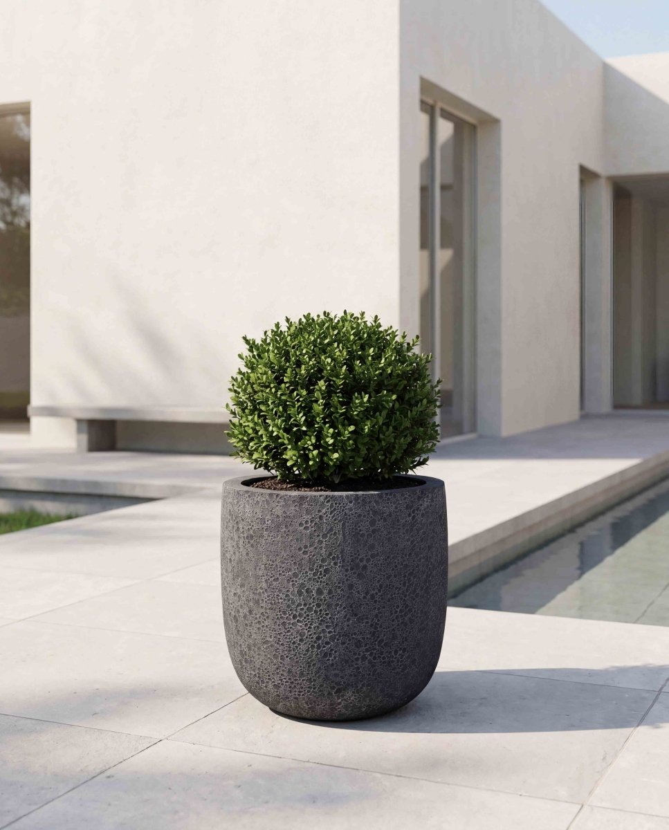 High U Pot | Lava Collection | Volcanic Black - ESCHBACH